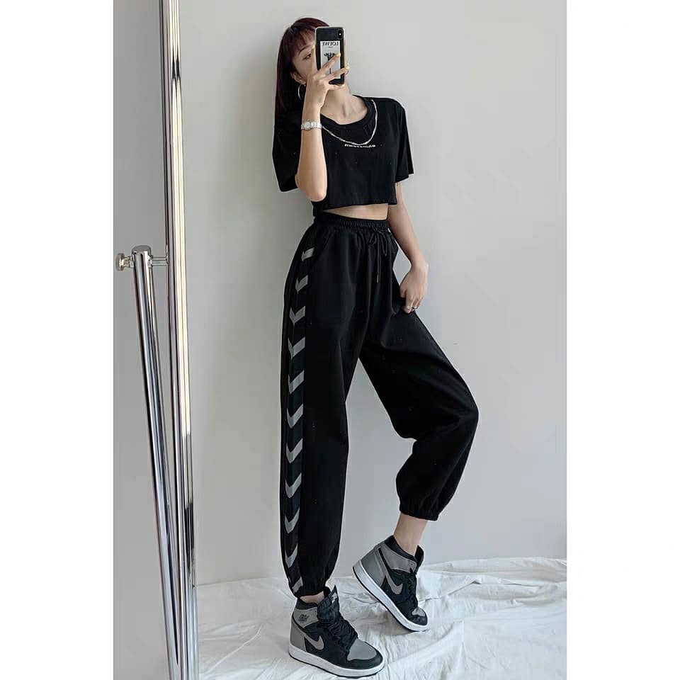 Quần jogger nữ from rộng thể thao chất vải xneo co giãn kiểu dáng thoải mái phong cách hàn quốc quần thể thao nữ ulzzang | BigBuy360 - bigbuy360.vn