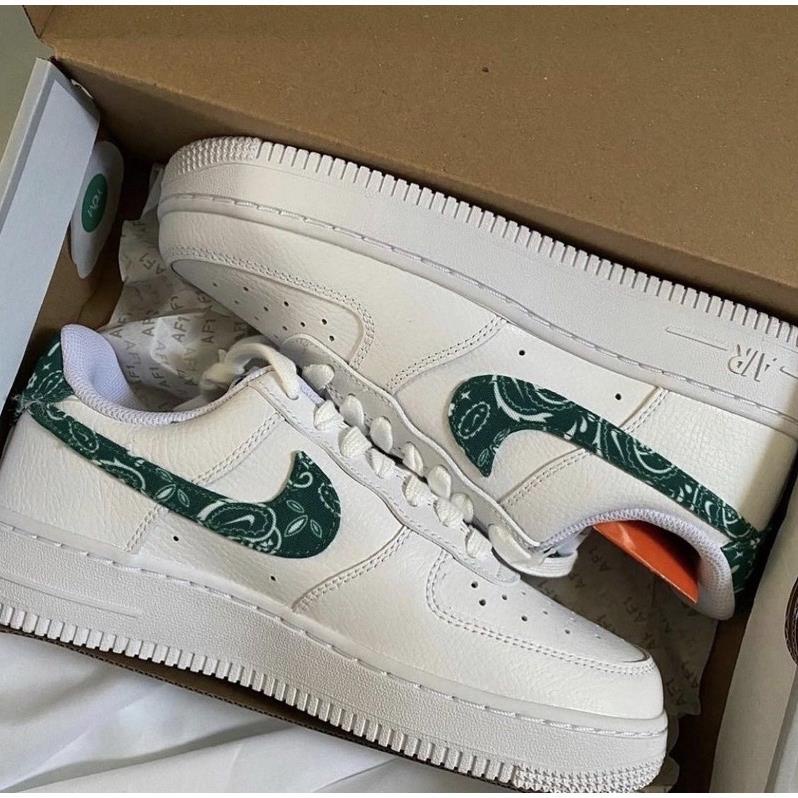 GIÀY AF1 LOW PAISLAY WHITE GREEN LAI AU