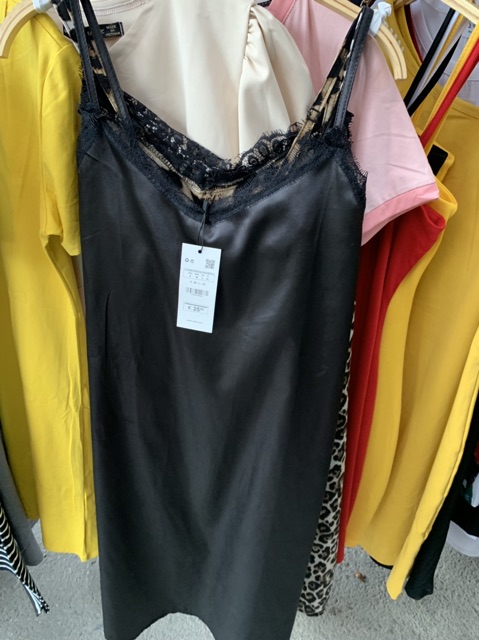 VÁY XUÔNG BÁO 2 DÂY VIỀN REN MS11029 | BigBuy360 - bigbuy360.vn