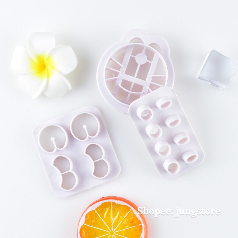 Khuôn tạo hình bánh bao, bánh trôi nước, bánh mì hình Doremon M300