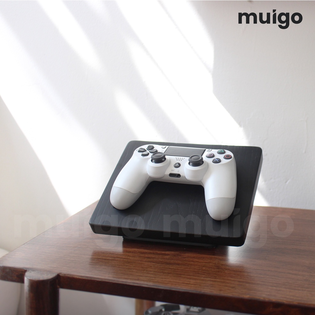 Khuôn đỡ tay cầm chơi game gỗ sồi Muigo Holder