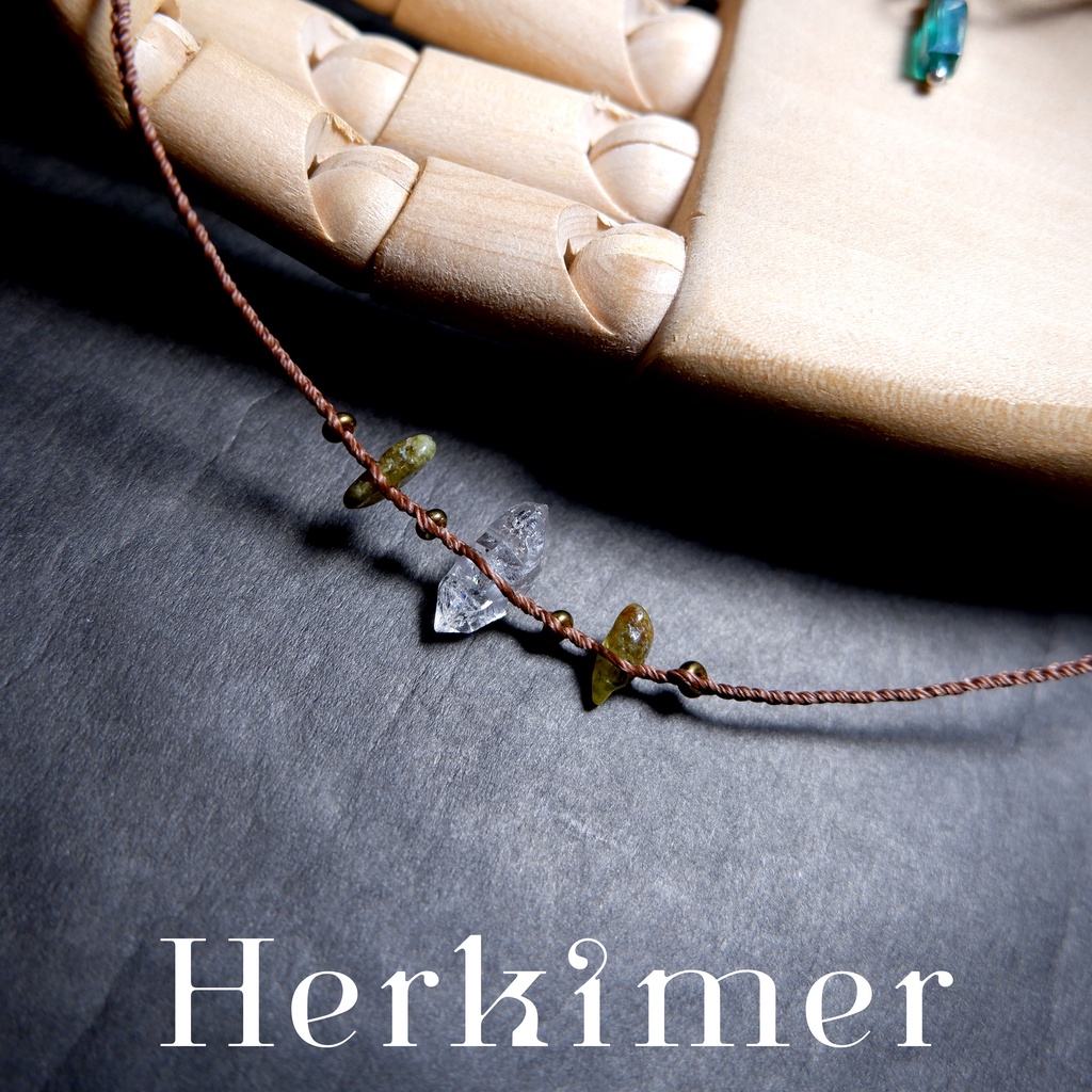 HƠ-KI-MƠ  :  Vòng cổ handmade, chocker phối cườm điểm nhấn