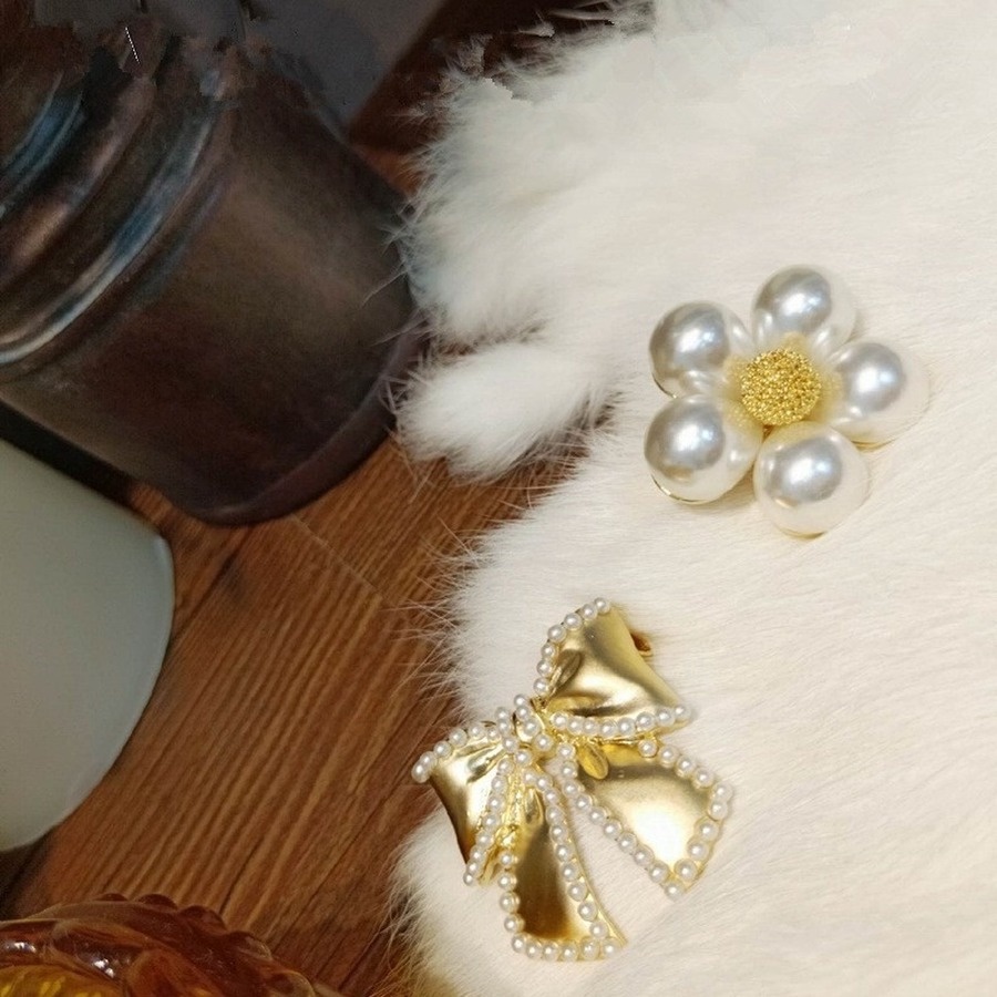 Trâm Cài Áo Hình Nơ Đính Ngọc Trai Thời Trang Hàn Quốc Cho Nữ