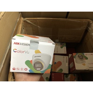 Camera HDTVI ColorVu 2MP HIKVISION DS-2CE70DF3T-PFS