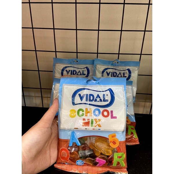Kẹo dẻo chữ cái và số Vidal