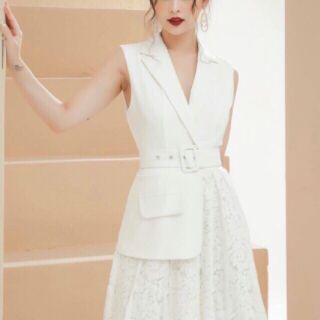 Váy cổ vest nhấn nắp túi