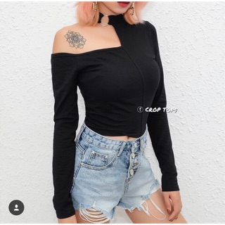 Áo croptop Lệch Hở Vai Tay Dài cut out phối Vòng Choker - Thiết kế Sugargalz