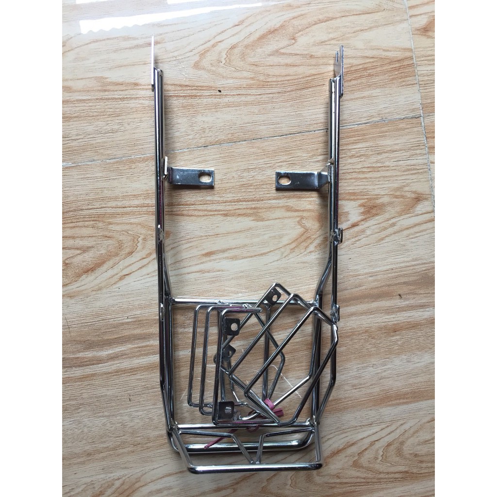 Baga đuôi có bảo vệ đèn hậu và bảo vệ xinhan cho xe cub 82-84...