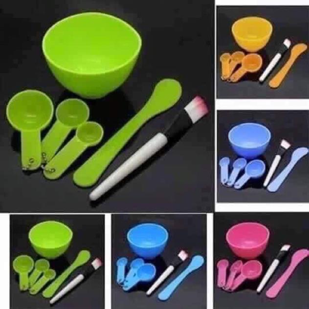 Bộ Bát Trộn Đắp Mặt Nạ Gồm Chén Trộn,Cọ ,Chén ,Que Trộn Mặt Nạ 6in1 Tiện Ích