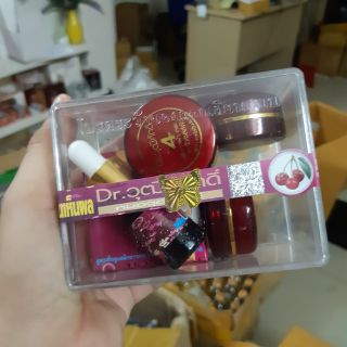 Sỉ 10 bộ nám đỏ thái lan