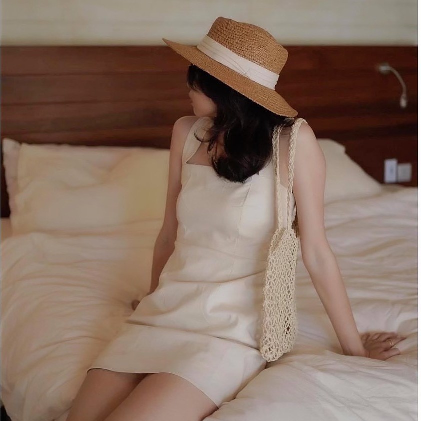 Váy yếm/ Váy hai dây minidress quai bản to lưng chun 2 lớp | BigBuy360 - bigbuy360.vn