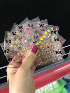 Sticker dán móng nhỏ