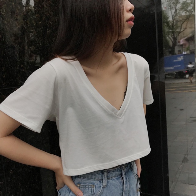  ÁO THUN CROPTOP CỔ V NHƯ HÌNH 100% SIÊU PHẨM MÙA HÈ CÁC TÌNH YÊU ƠIII | BigBuy360 - bigbuy360.vn