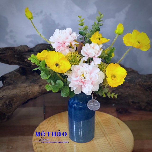 Ảnh shop chụp) Bình Hoa Giả Trang Trí Nhà Cửa, Decor Phòng Khách Chất Liệu Lụa Cao Cấp Mê Thảo Flower