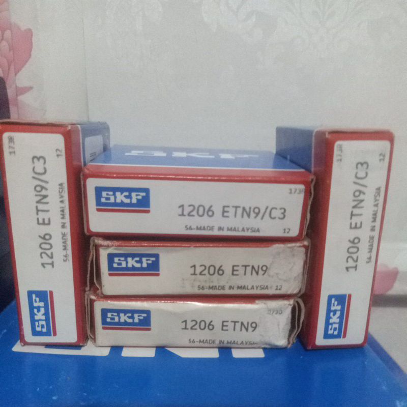 Vòng Bi Tự Căn Chỉnh Hai Hàng 1206 ETN9 / C3 SKF
