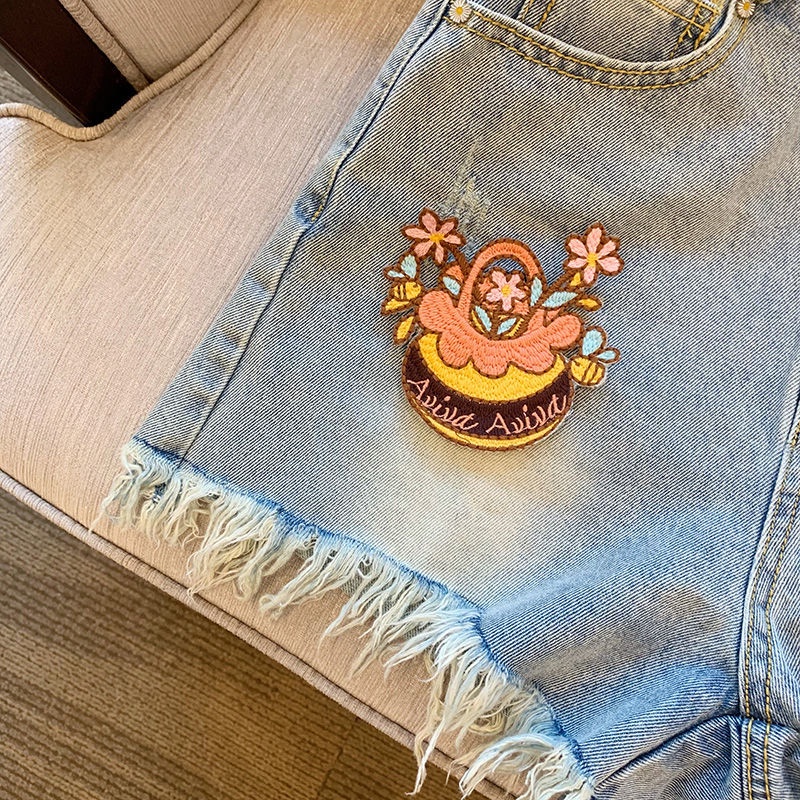 Quần Short Denim Nữ Thêu Hoa Mới