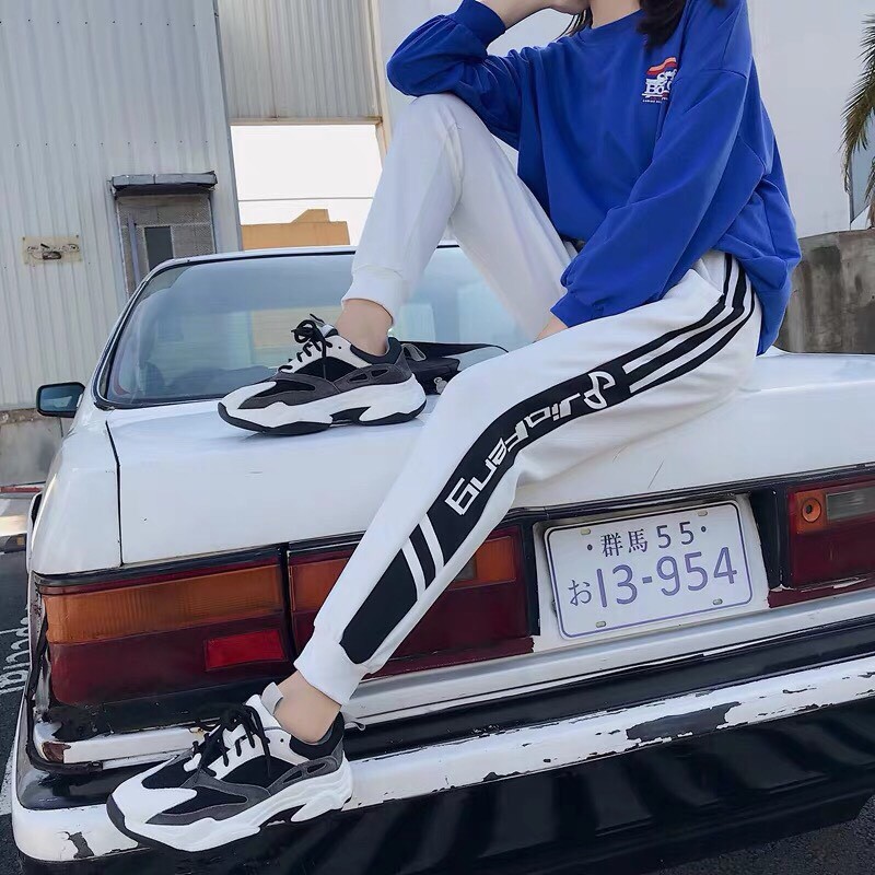 Quần Jogger Sọc Hai Bên Phối Chữ Hắc Não[ HOT TREND ]