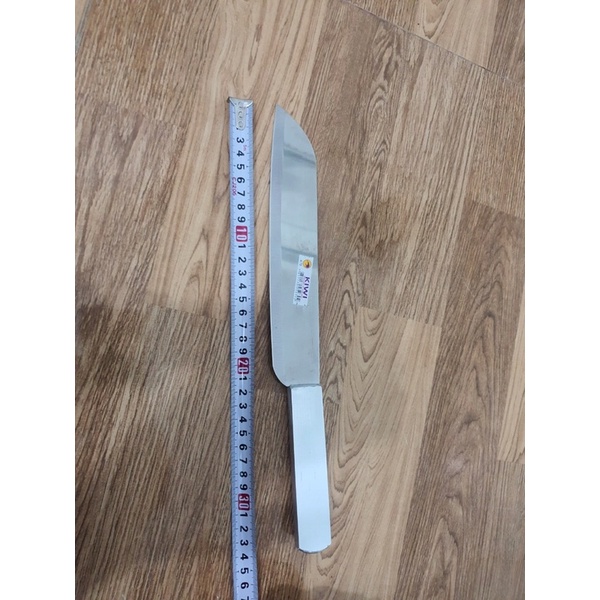 Yếm nhọn phi Lê cá