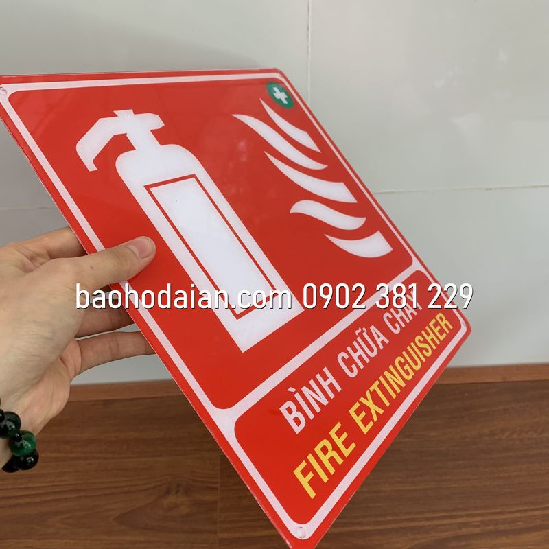 Bảng mica Bình chữa cháy kích thước 30 x 30cm