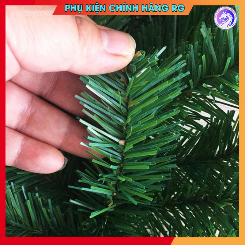 Dây lá thông xanh 9m trang trí giáng sinh tạo hình cây thông noel treo tường