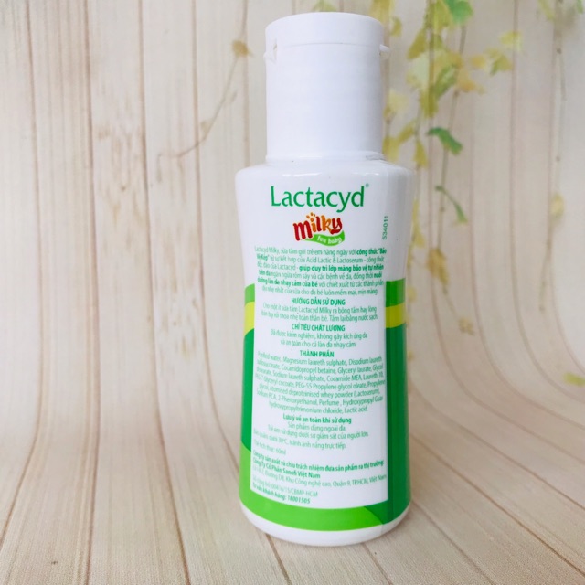 Chai sữa tắm Lactacyd 60ml ngừa rôm sảy cho bé