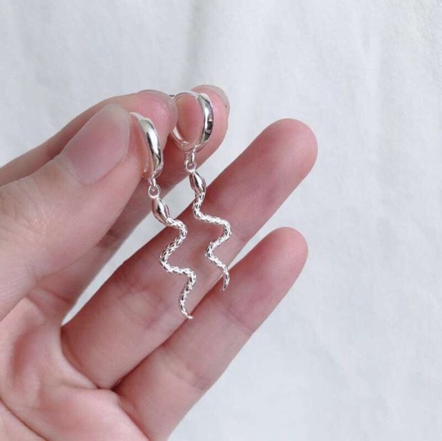 Bông tai tròn thả hình rắn bạc ta NGỌC MẬU
