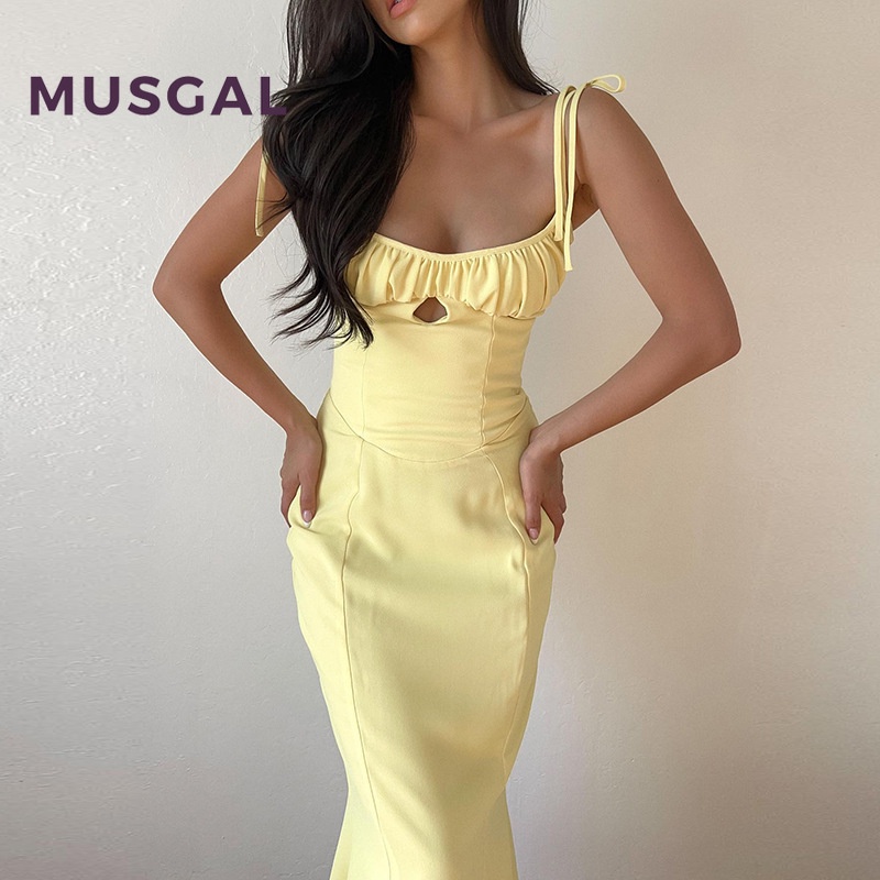 Đầm Hai Dây Cổ Chữ V Màu Sắc Thời Trang Gợi Cảm Cho Nữ