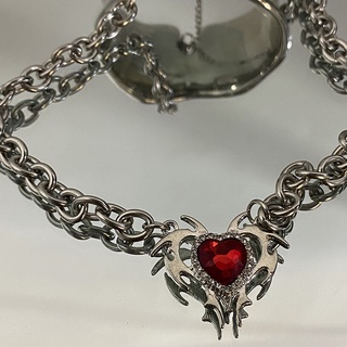 Dây chuyền mặt trái tim đính đá ruby phong cách gothic