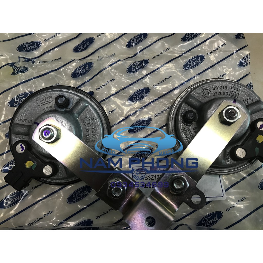 Còi đôi Ranger 12-18 - AB3Z13832E / AB3913A803AC