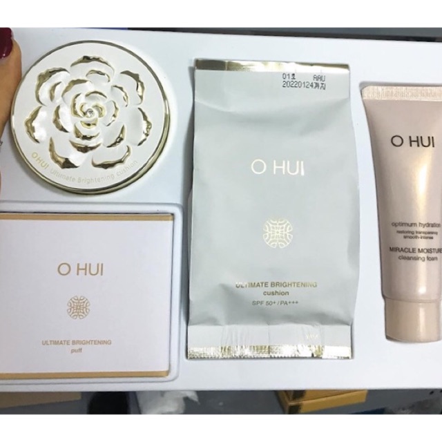 Cushion ohui trắng