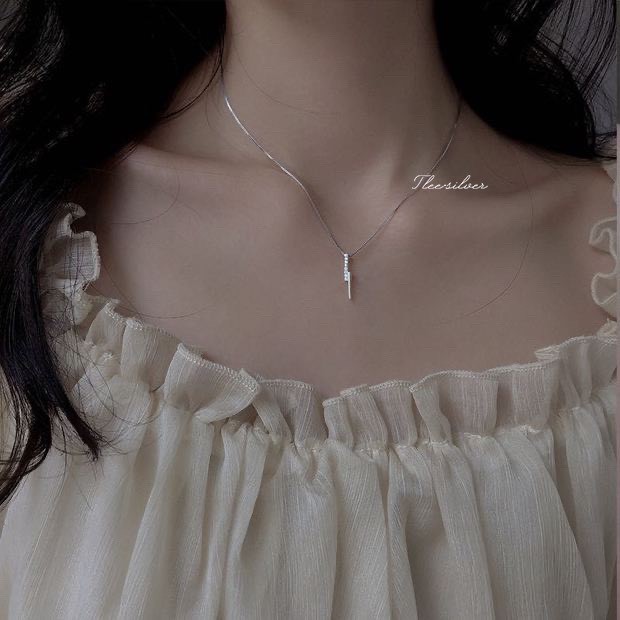 Dây chuyền bạc nữ TLEE thanh bạc cách điệu nạm đá xinh xắn TleeJewelry D0180