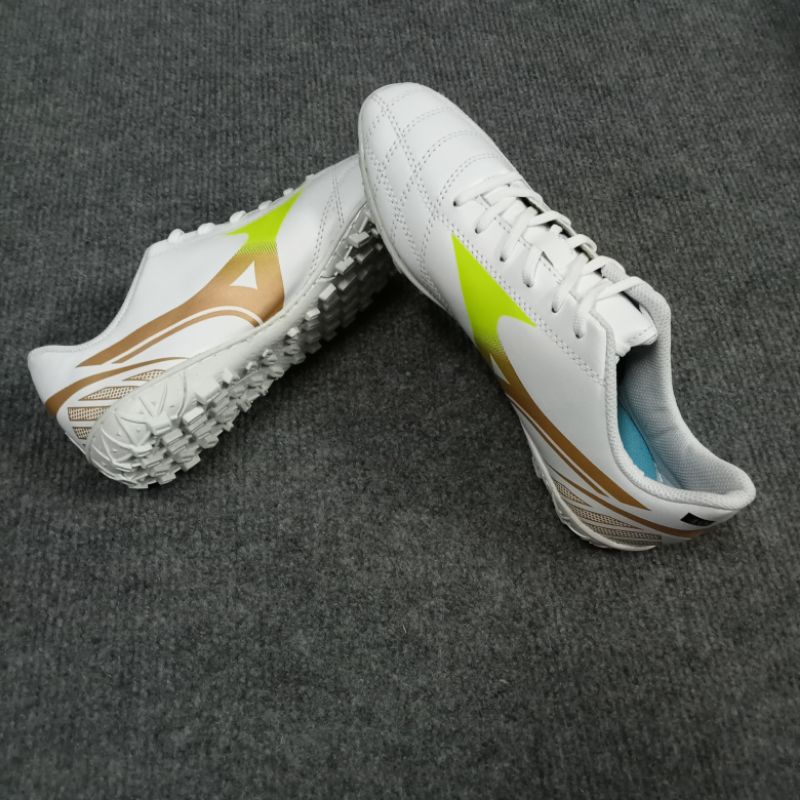 Giày bóng đá Mizuno Việt đã khâu đế Hồng