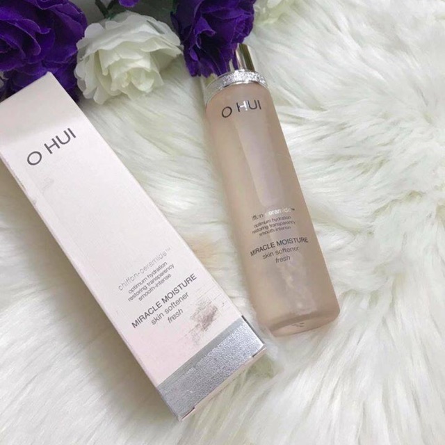 Nước hoa hồng Ohui Miracle Moisture Skin softener Fresh