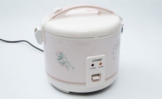 Nồi cơm điện Tiger JNP-1000