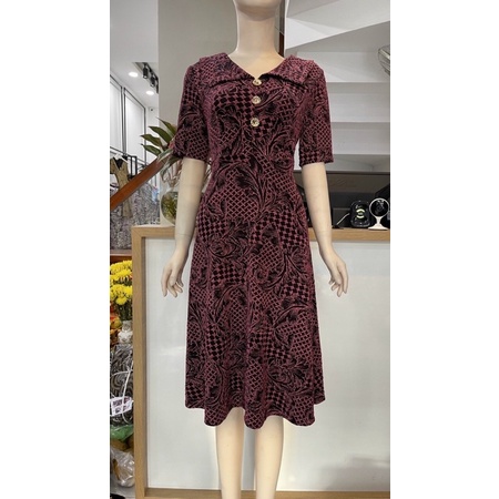 ĐẦM DỰ TIỆC TRUNG NIÊN THUN KIM SA GIAO HOA VĂN NGẪU NHIÊN