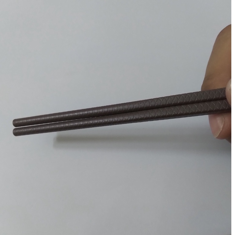 Hộp 10 đôi đũa nhựa Melamine màu Nâu cao cấp Size 25cm