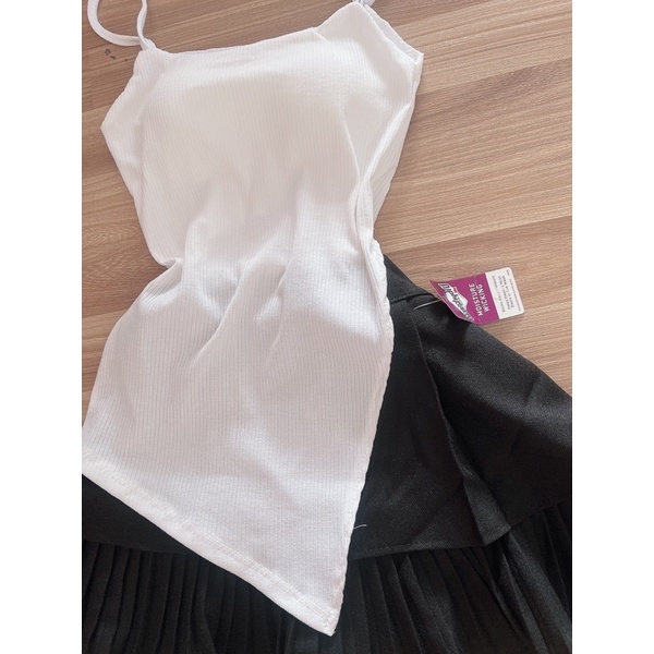 Set áo 2 dây vạt chéo xẻ tà và chân váy xếp ly tầng có túi siêu xịn