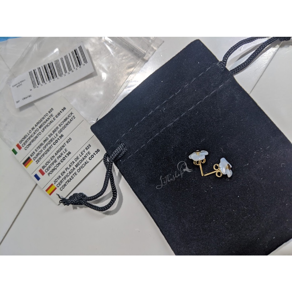 Khuyên tai hình hoa dịu dàng, thanh lịch