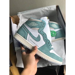 Giày thể thao Jordan cao cổ