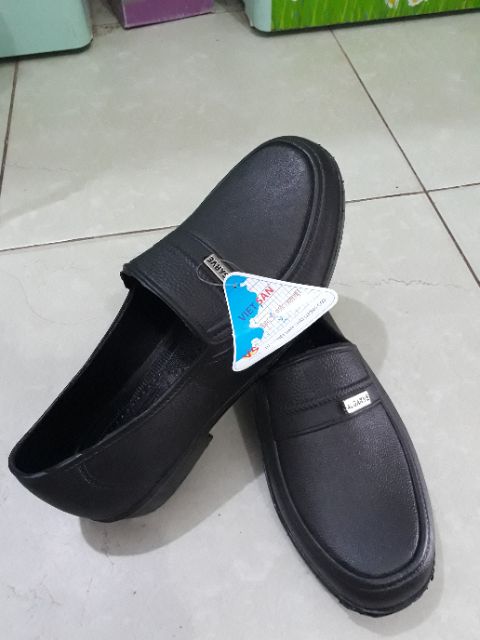 GIÀY NHỰA PVC VIỆT SAN LOẠI 1