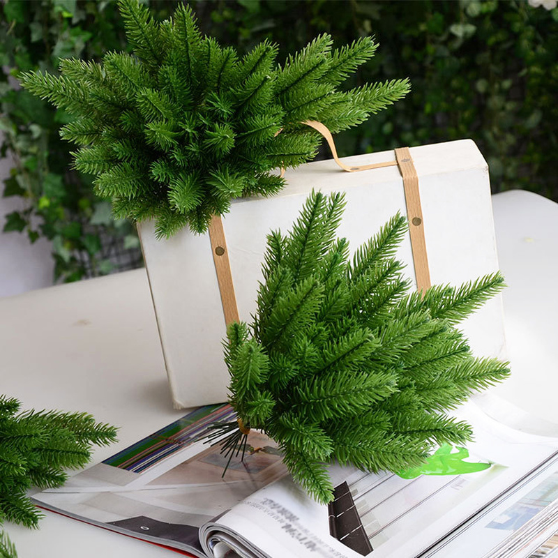 Set 10 cành cây thông giả dùng trang trí giáng sinh