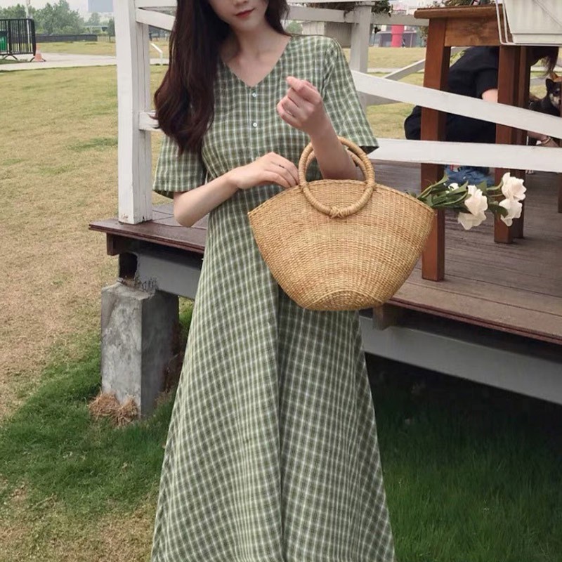 Đầm cổ tròn hoạ tiết sọc ca-rô nữ tính