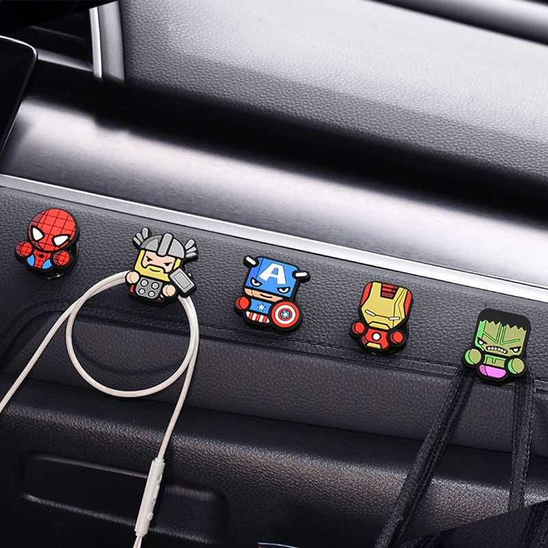 Móc Treo Đồ Mini Hình Người Nhện / Người Sắt Marvel Đơn Giản Thông Dụng Cho Xe Hơi / Nhà