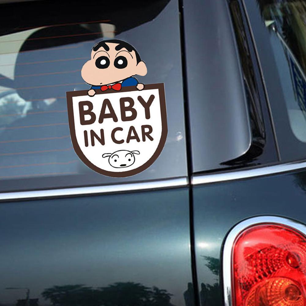 Sticker Dán Trang Trí Xe Hơi Hình Cậu Bé Bút Chì Shin / Doraemon Sáng Tạo REBUY1