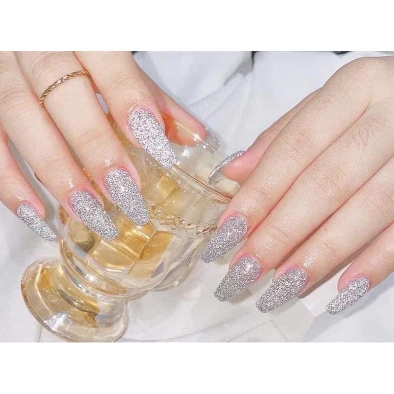 gel gel nhũ flash 2 màu vàng và bạc bộ nail sáng khi đc ánh đèn chiếu vào | BigBuy360 - bigbuy360.vn