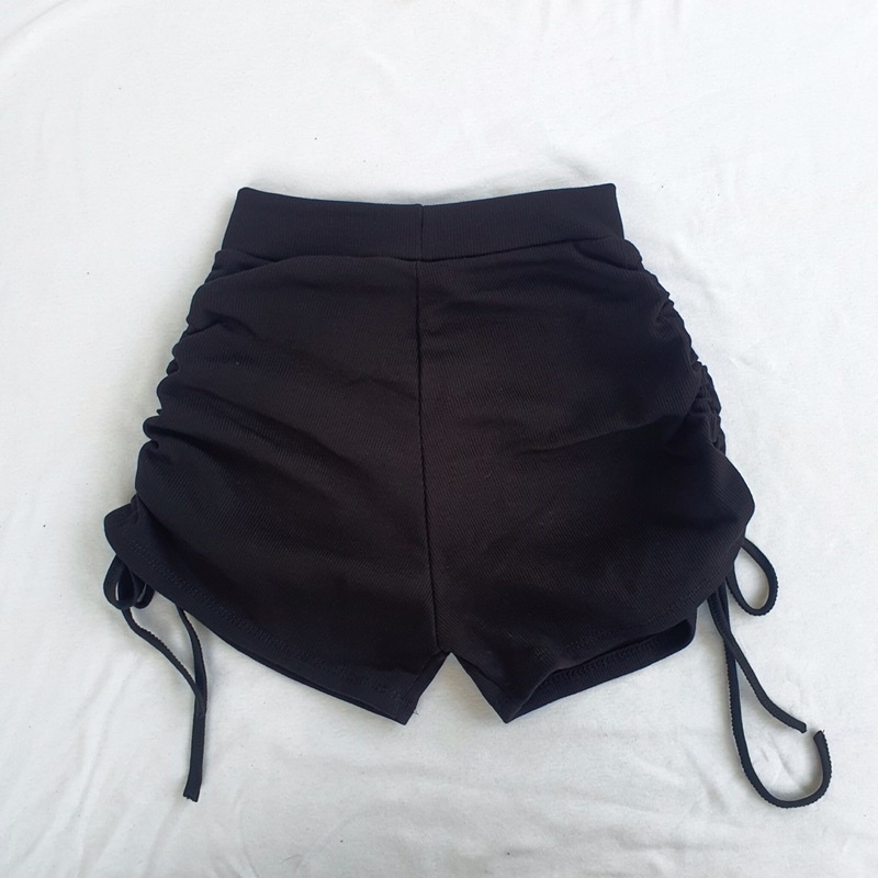 Quần đùi nữ nút 2 bên A2 | BigBuy360 - bigbuy360.vn