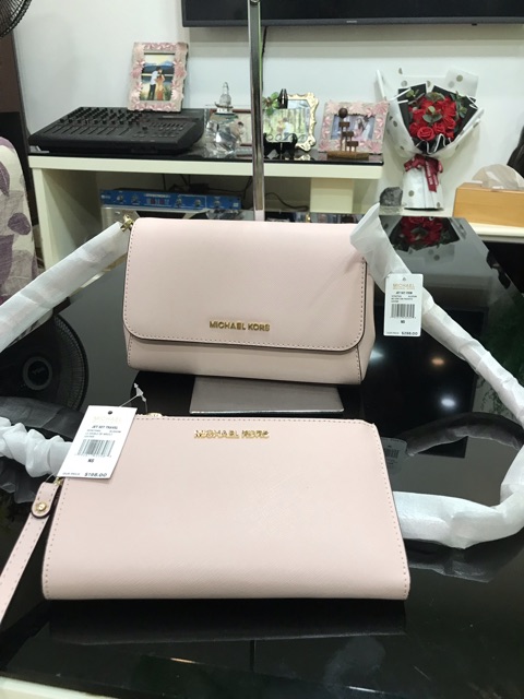 Set Michael Kors màu hồng nude