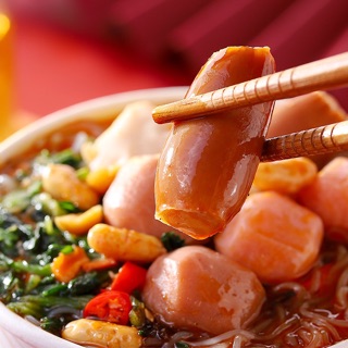 LẨU CÁ VIÊN XÚC XÍCH
