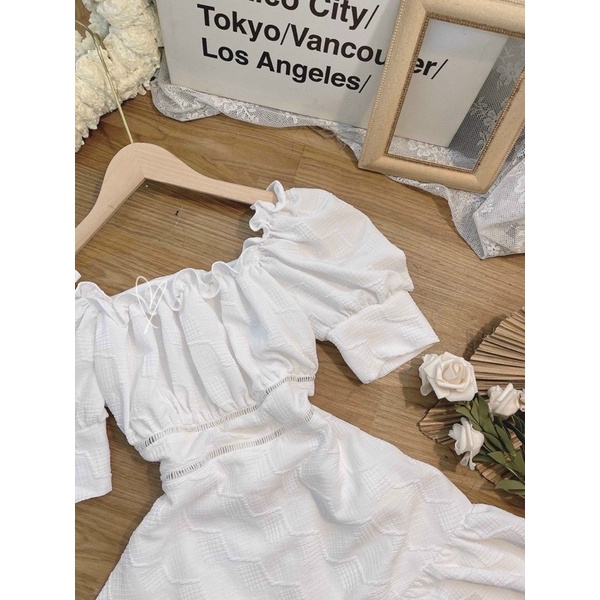 ĐẦM TRẮNG MIDI TAY PHỒNG