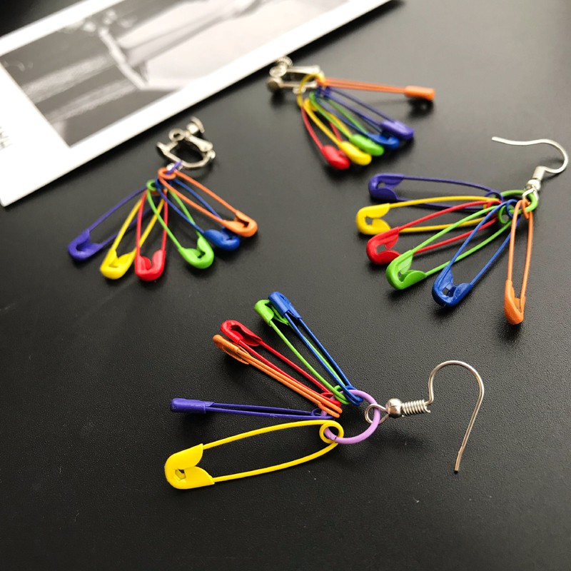 Bông Tai Hình Kim Băng Màu Cầu Vồng